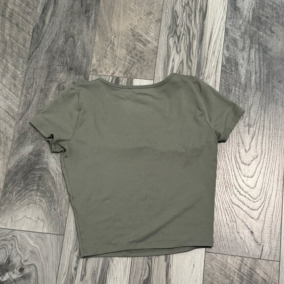 Hollister Olive Square Neck Fitted Crop Tee Size S - Picture 4 of 5